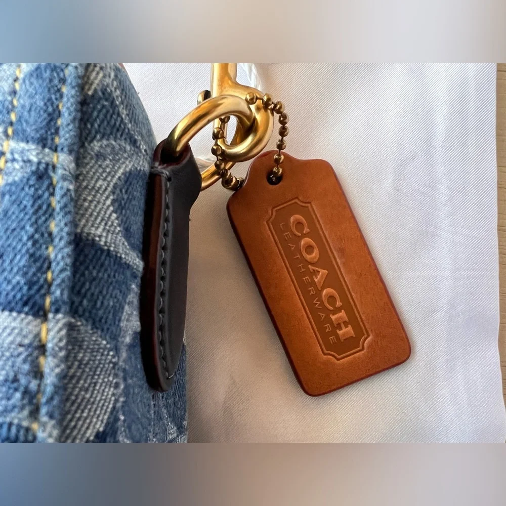 ✨ Coach Signature Denim Swinger Bag Purse Rare ✨ - Picture 4 of 16